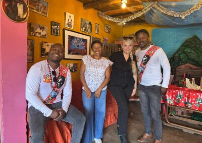 Foto grupal en ambiente afroperuano